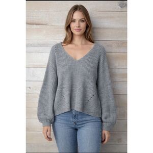 89th & Madison Grey V Neck Sweater with Bling Back Strap Size M NWT
